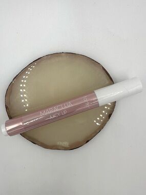 Tarte Maracuja Juicy Lip Shade Coconut Cream Pie NWOB